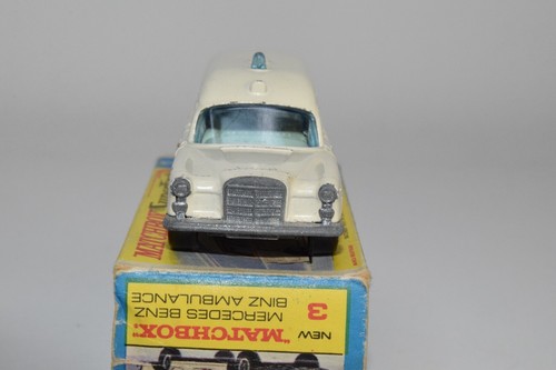 B8 1:60 3INCH 3 INCH MATCHBOX SUPERFAST 3 MERCEDES BENZ BINZ AMBULANCE EXIB - Bild 5 von 16