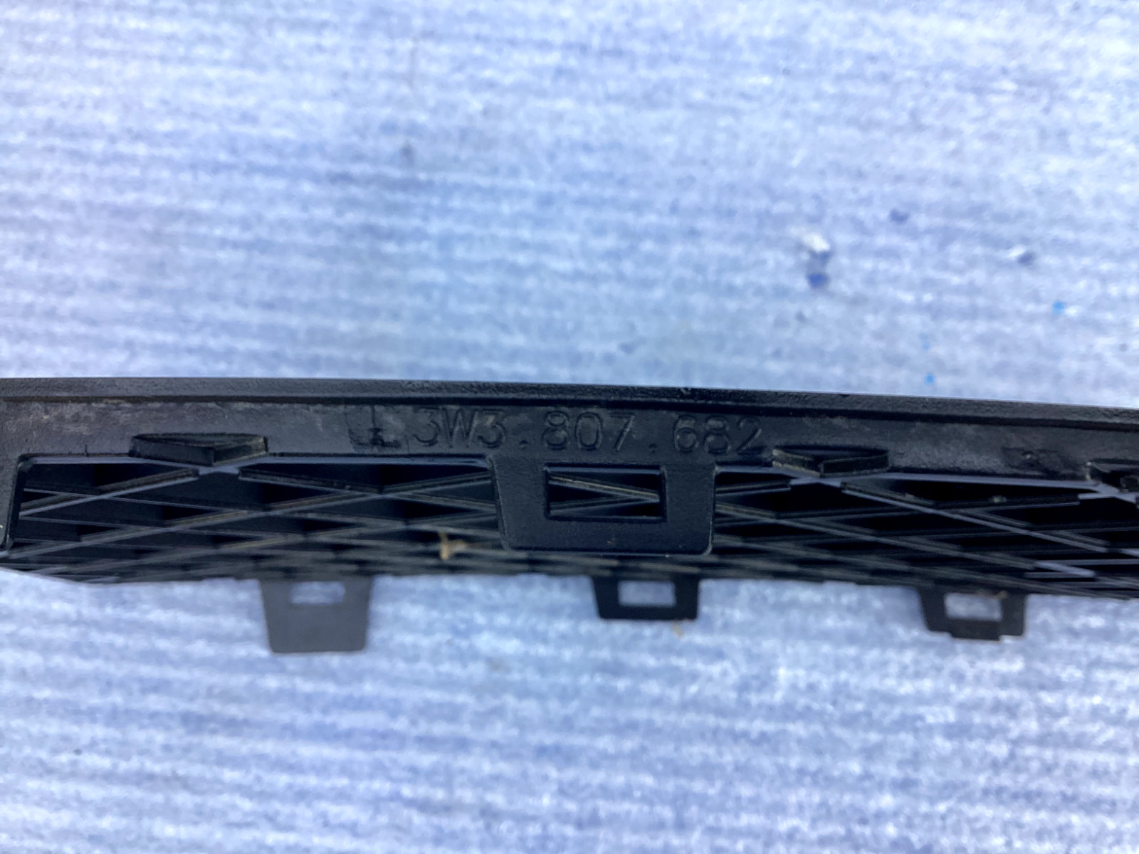 2012-2015 Bentley Continental GT front right grille OEM