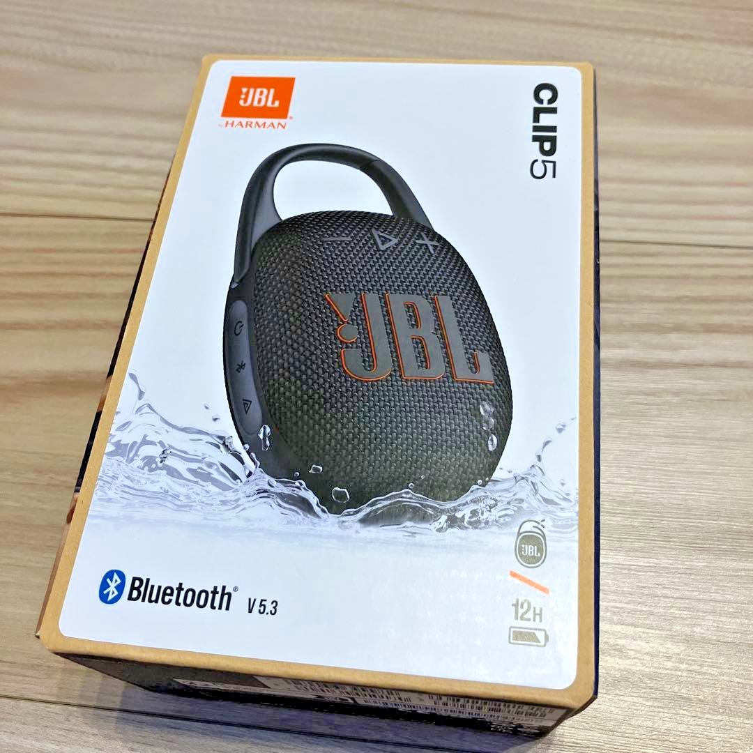 JBL CLIP 5 Ultra-Portable Waterproof Speaker 12H Battery Bluetooth