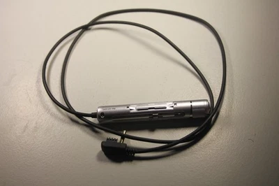 Used Remote Control RM-MC32EL For SONY Walkman D-EJ885 D-EJ2000 D-EJ985 -SILVER - Bild 1 von 4