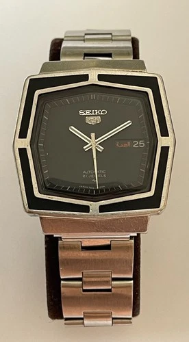 Vintage Seiko 7019-5110 Automatic 25 Jewels Arabic Date Seiko 5 Black dial July