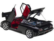Bugatti EB110 SS Super Sport Nero Vernice Black with Red Interior 1/18