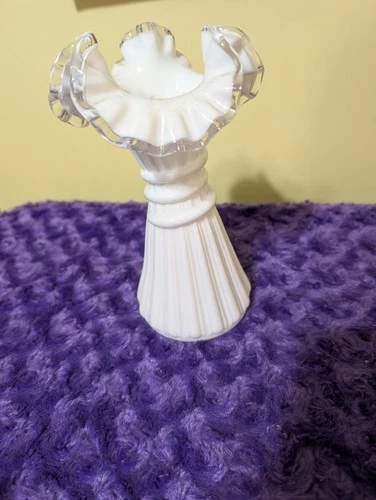 Fenton Wheat Vase Milk Glass White Large Ruffle Silvercrest MINT 7 3/4"