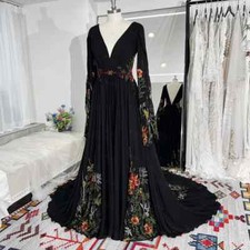 Colorful Embroidered Flower Lace Wedding Dresses Chiffon V-Neck Bridal Gowns