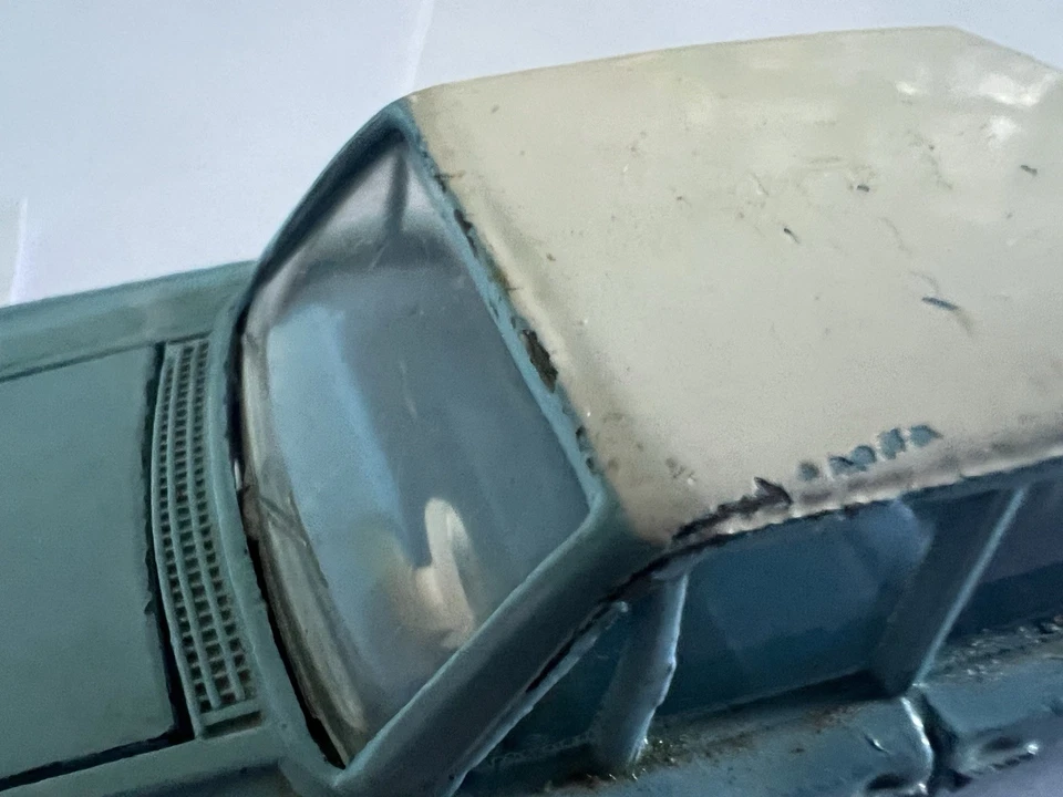 Lincoln Continental vintage 1964 Dinky Toys Meccano diecast escala 1/43 azul Foto 3 de 4