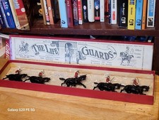 BRITAINS 1 LIFE GUARDS FIGURE SET with BOX