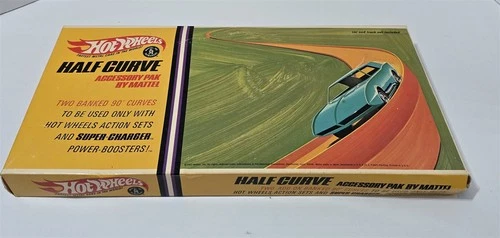 X-887 VINTAGE 1960'S MATTEL HOT WHEELS HALF CURVE TRACKS WITH BOX