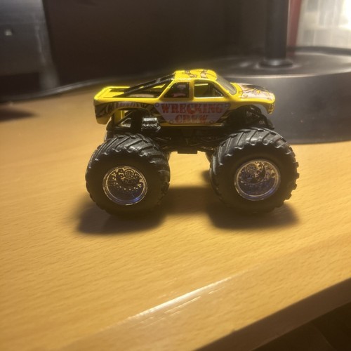 Hot Wheels Monster Jam Truck Wrecking Crew Monster Truck 1:64 Yellow - 第 1/3 張圖片