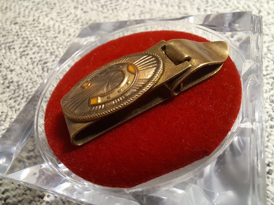 Antiguo clip de corbata ruso de la década de 1920 latón esmalte transparente coleccionable raro antiguo  Foto 4 de 4
