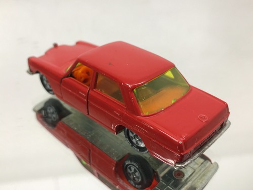 SIKU V309 MERCEDES BENZ 250 -RED 1:60- GOOD CONDITION - 481 - Imagen 3 de 6