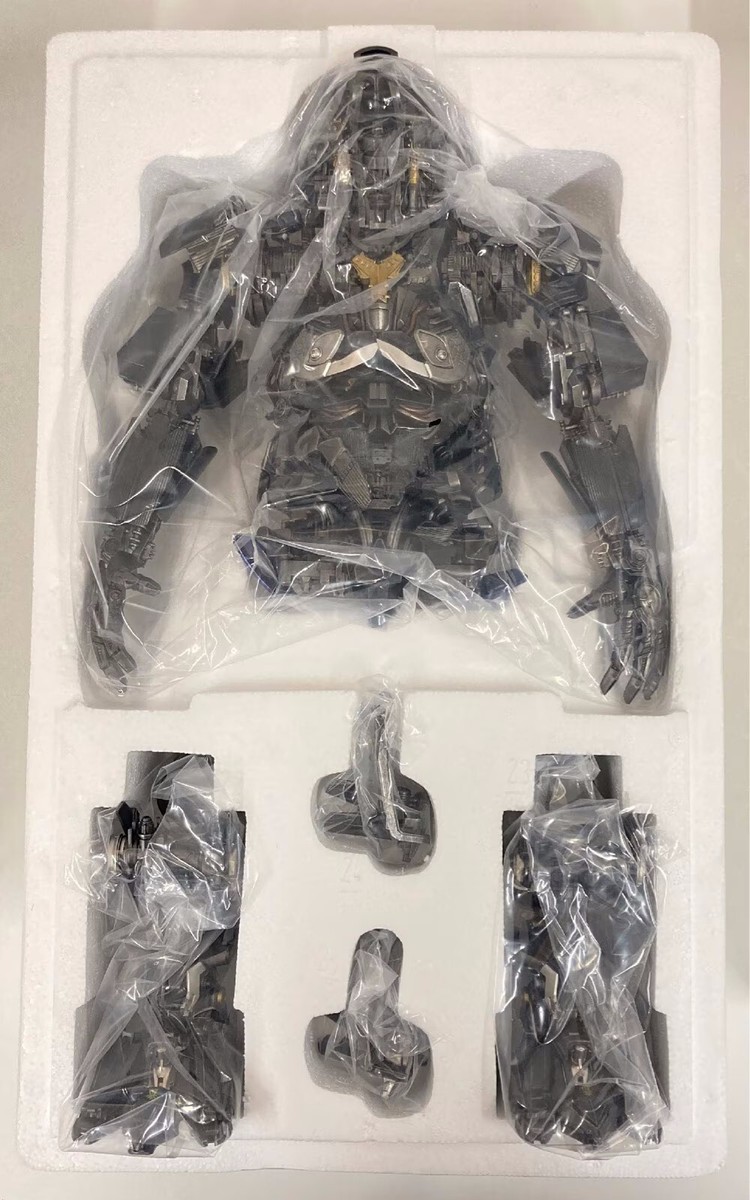 Threezero Transformers: Revenge of the Fallen DLX JETFIRE Threezero Transformers: Revenge of the Fallen DLX JETFIRE