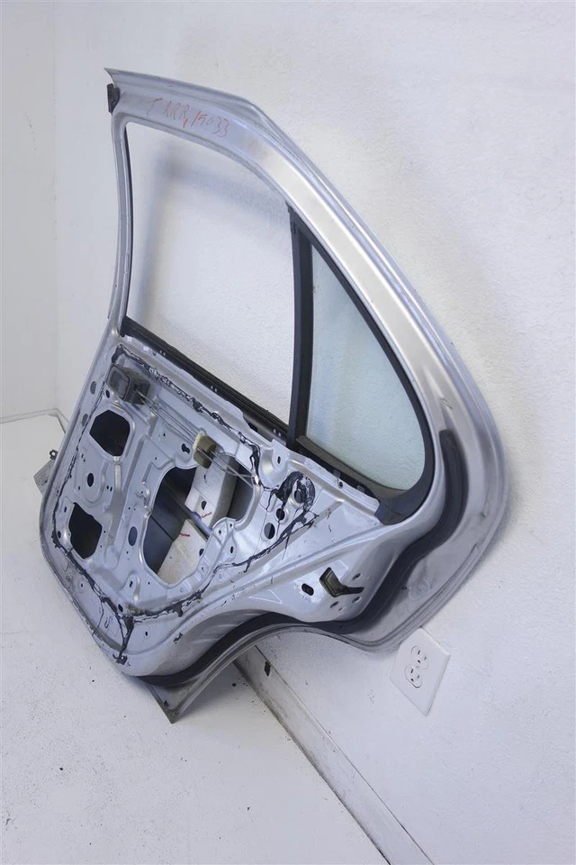 1998-2001 Nissan Altima Rear Passenger Right Door - Silver - Image 3 of 4