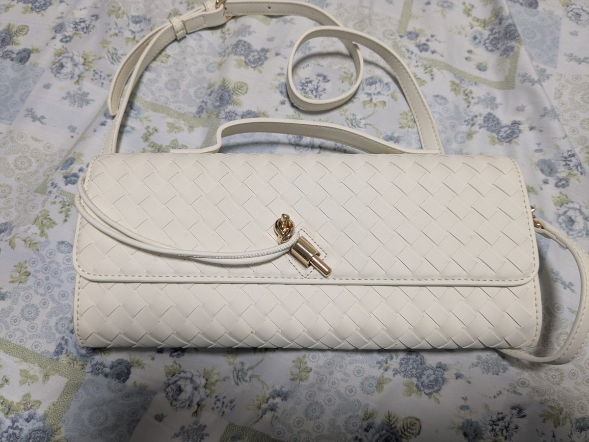 Few Moda Theia Woven Clutch Purse in Cream | eBay display picture 1