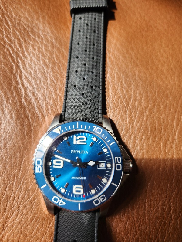 MINT Phylida Automatic Diver — Sunray Blue Dial (Contemporary Diver Homage)