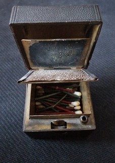 Ancienne boite etui porte allumette rare