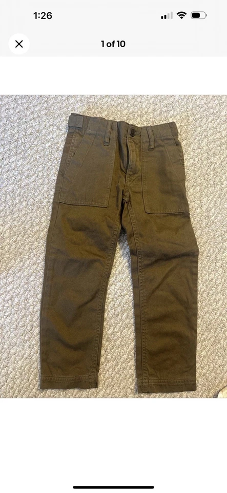 Camisa Burberry para niño a cuadros con botones delanteros talla 5 apenas usada con pantalones oliva talla 4 Foto 2 de 4