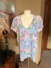 XL Lilly Pulitzer Etta V Neck Short Sleeve Top Floral Multi Color 