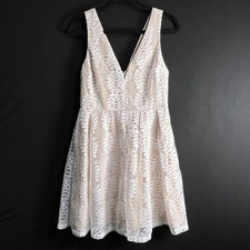 Lulus Women' M White Lace Nude Lining Mini Dress All Of My Heart Skater Dress