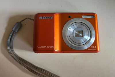 Sony Cyber-Shot SteadyShot DSC-S2100 12.1 Mega Pixels 3x Optical Zoom Tested
