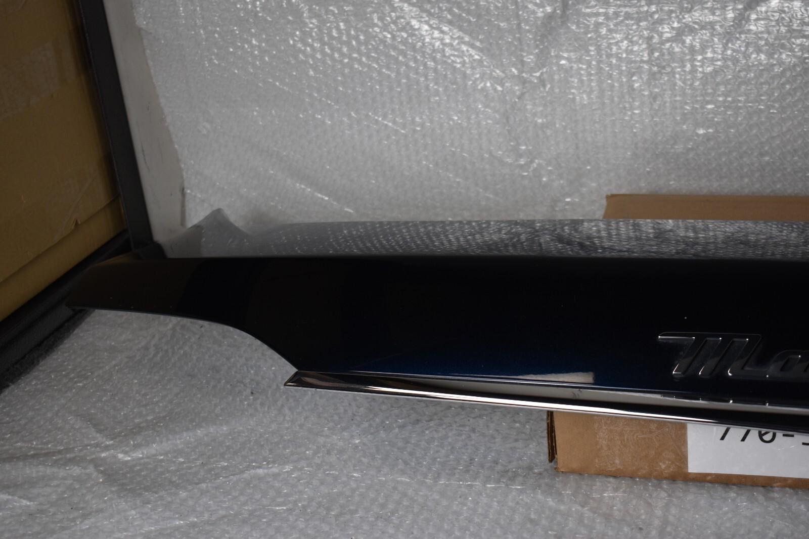 MASERATI LEVANTE REAR TAILGATE PANEL 2017-2020 OEM 670042733