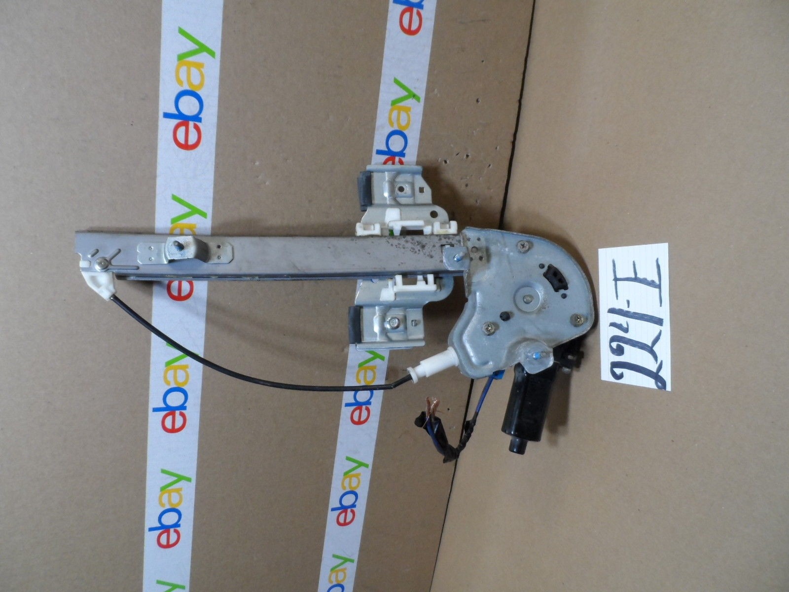 00 01 02 03 04 05 Bonneville REAR PASSENGER Side Window Regulator W/Motor #224-E