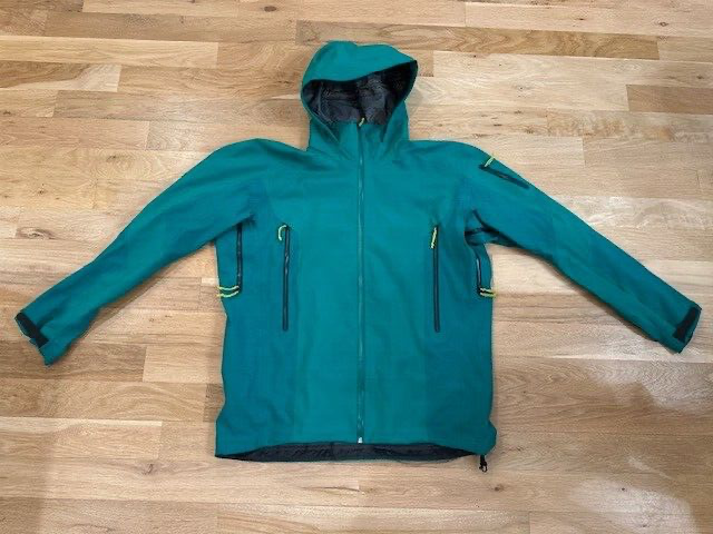 GIACCA ARC'TERYX STINGRAY VERDE GORE TEX UOMO EXTRA LARGE SPEDIZIONE VELOCE