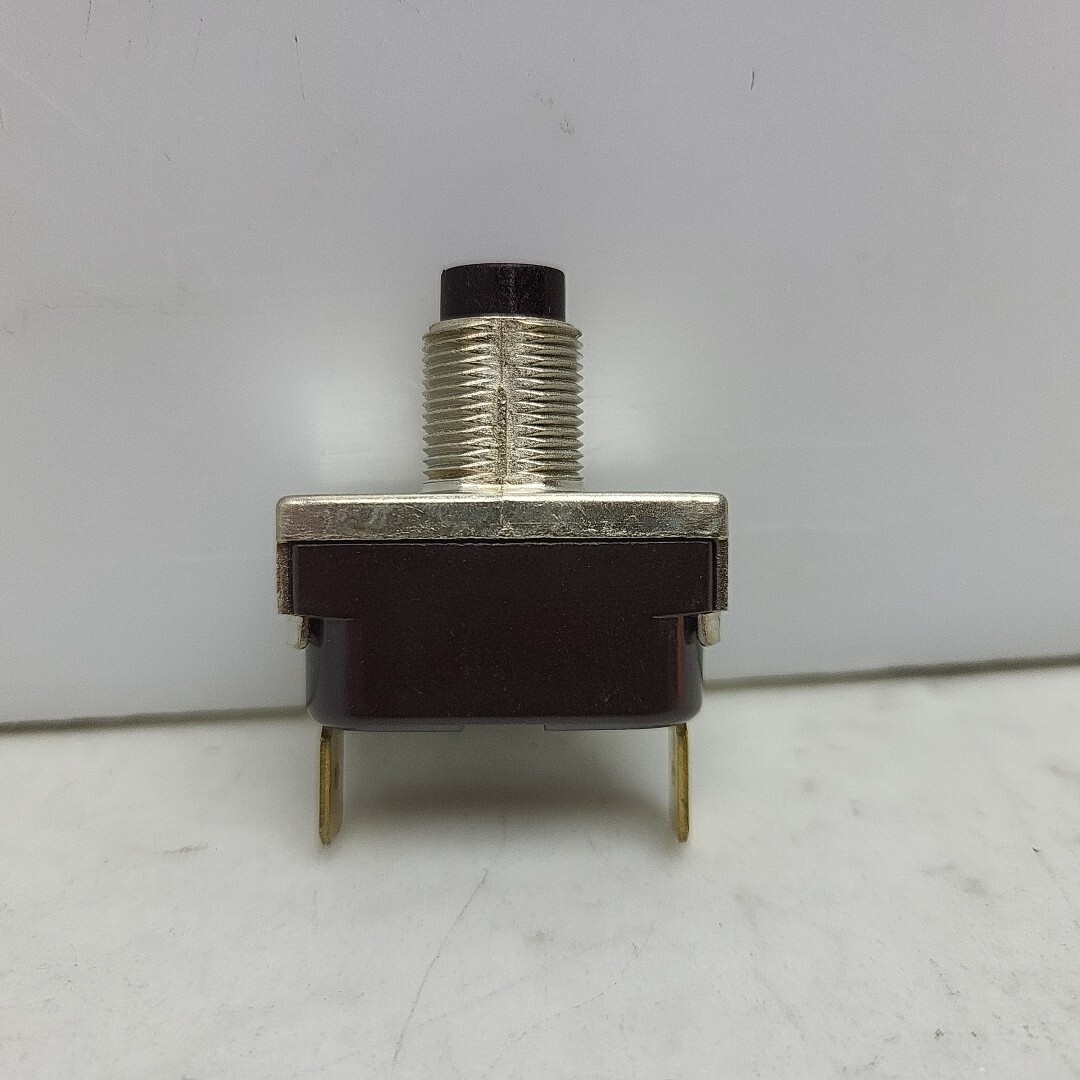 Pulsante Momentaneo McGill 100N SPST 15A &ndash; Normalmente Aperto 12 Mm Per Auto E Industria