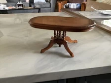 Concord Miniatures 1:1 scale dollhouse furniture