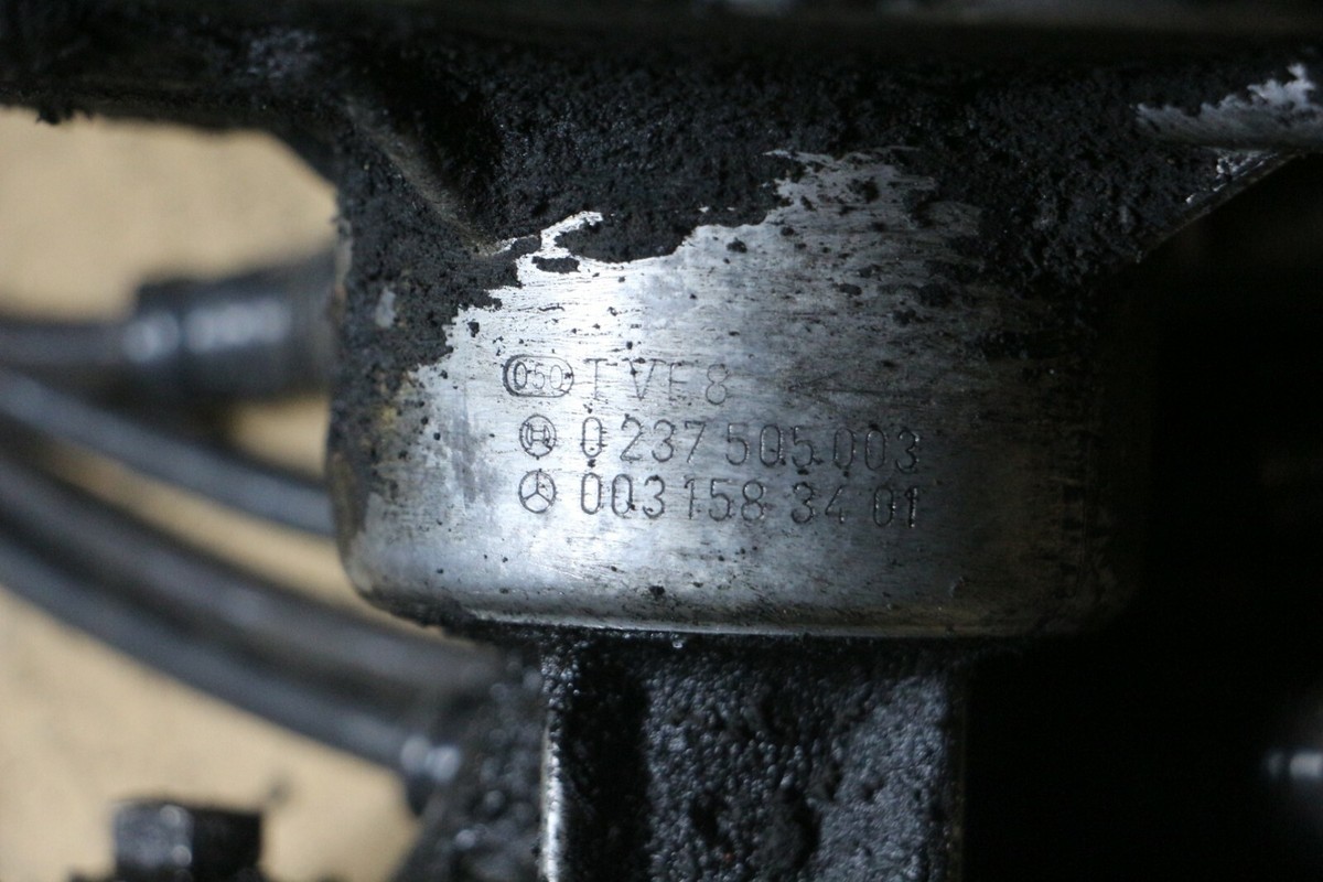 Original Mercedes Benz M117 M116 W126 Distributor & Cable  