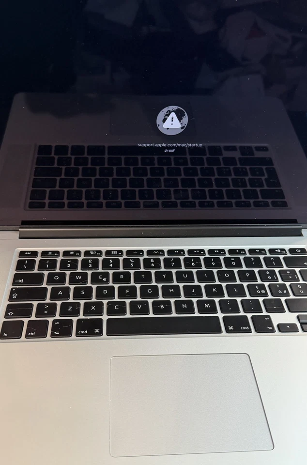 Apple MacBook Pro Retina 2015 15" - A1398, I7, 16GB RAM - Immagine 4 di 4