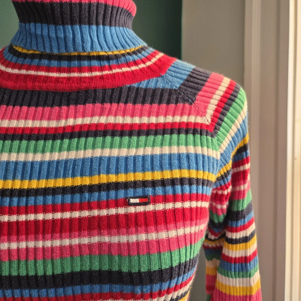 Suéter de cuello alto tejido a rayas arco iris grande vintage Tommy Hilfiger Y2K para mujer Foto 2 de 4