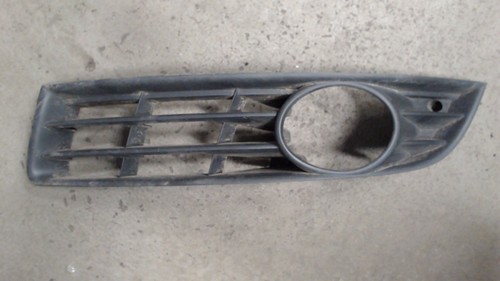 Luftgitter Gitter Nebelscheinwerfer Links 3C0853665A VW Passat Variant 2.0 TDI