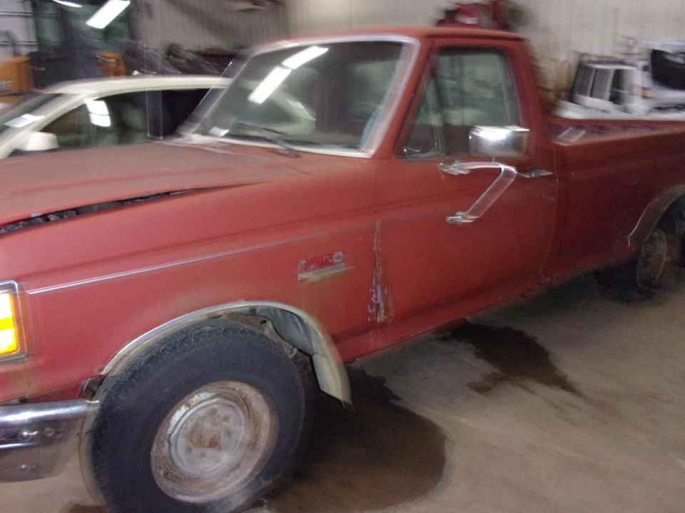 Used Alternator fits: 1988 Ford F250 PICKUP 60 amp 8 cylinder Grade A Foto 2 de 4