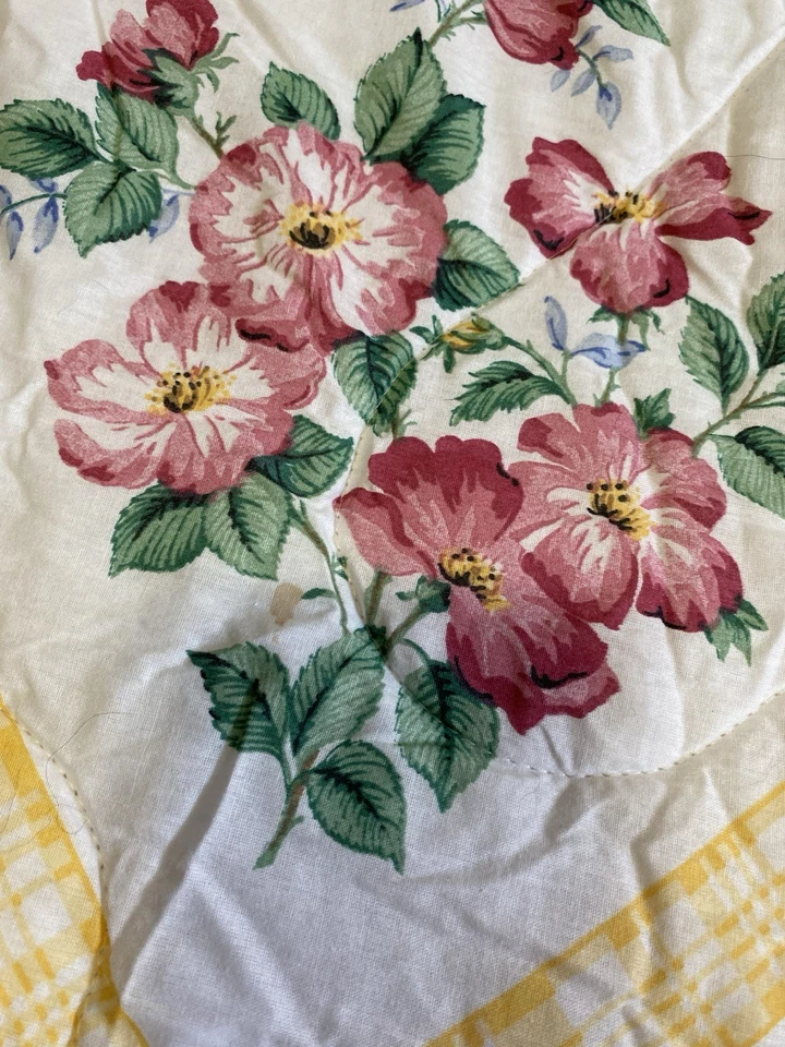 JC Penney Queen Comforter +2 Pillow Shams USA Floral Yellow Plaid - Image 3 of 4