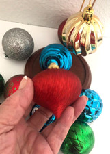 SET Lot 12 Metallic MultiColor Xmas BALL ORNAMENTS Plastic Shatterproof RETR0