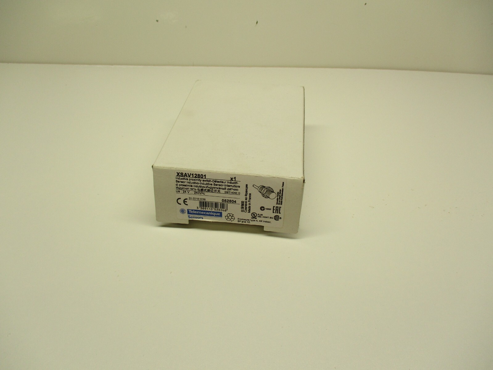 Telemecanique XSAV12801 Proximity Switch eBay