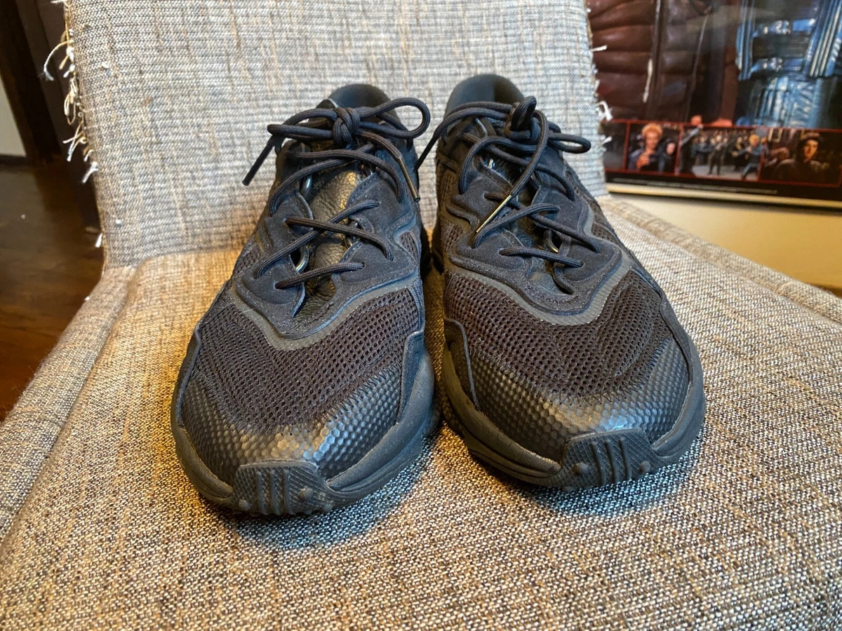 Size hotsell exclusive ozweego