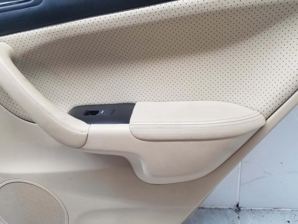 Acura TSX 2007 panel de moldura de puerta trasera derecha #004225 Foto 2 de 4