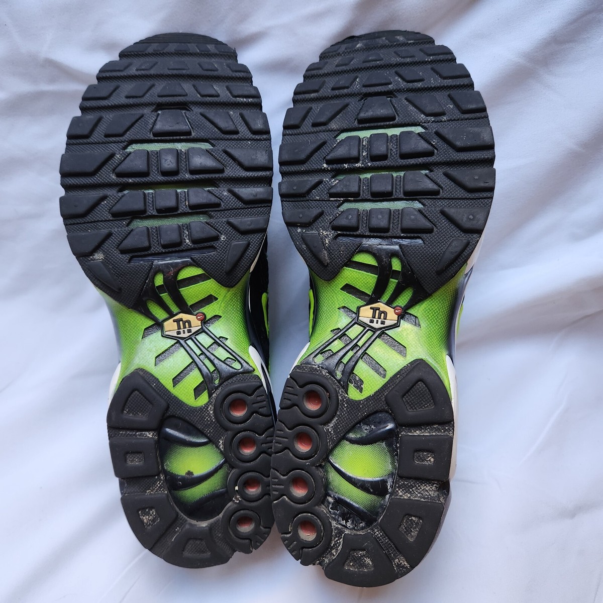 Nike Air Max Plus TN グリーン/ブラック Nike Air Max Plus TN Black Volt Green Men's 8.5 Shoes