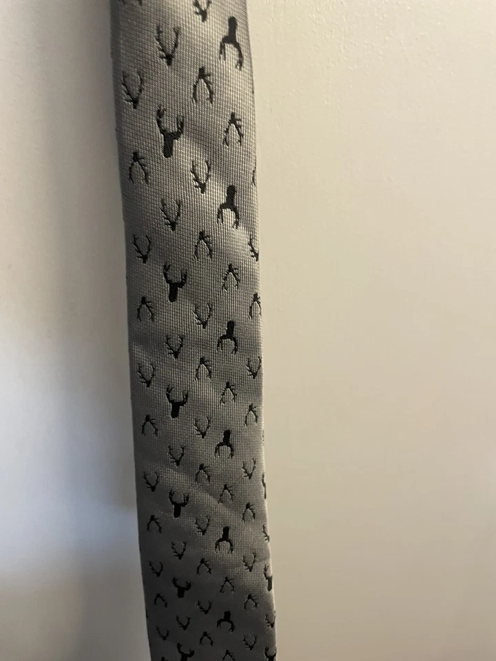 Corbata de poliéster Old Navy para hombre, reno gris, 3" de ancho vacaciones Foto 3 de 4