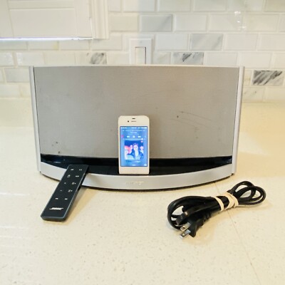 Bose SoundDock 10 Digital Music System Dock with Remote Silver Nice