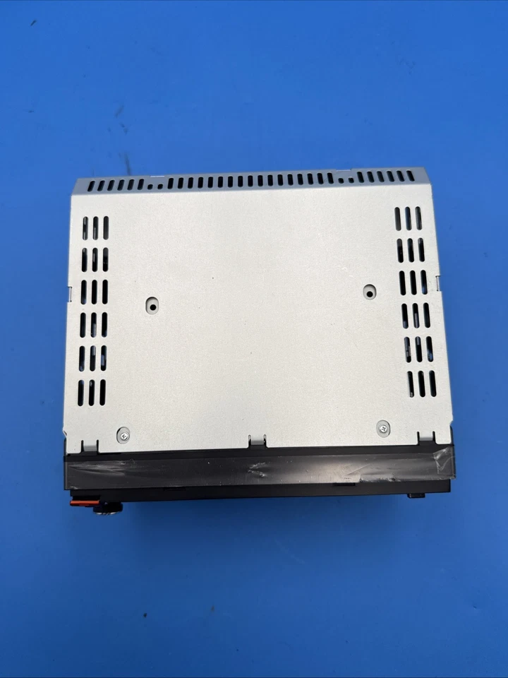 DUAL XDVD269BT RB 2 DIN RADIO Fit’s And Removed From G35 Coupe 2005 - Image 3 of 4