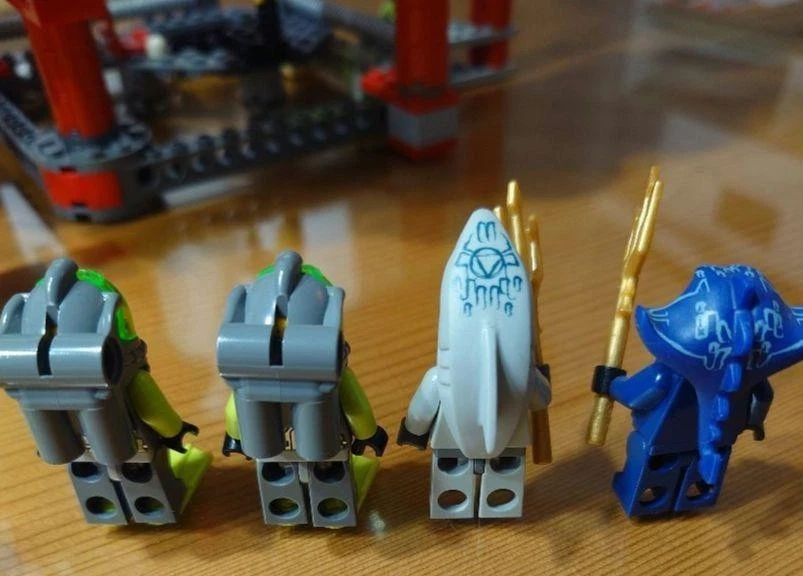 LEGO 8060 Typhoon Turbo Sub 8077 Atlantis Exploration HQ Atlantis without Box - Image 4 of 4