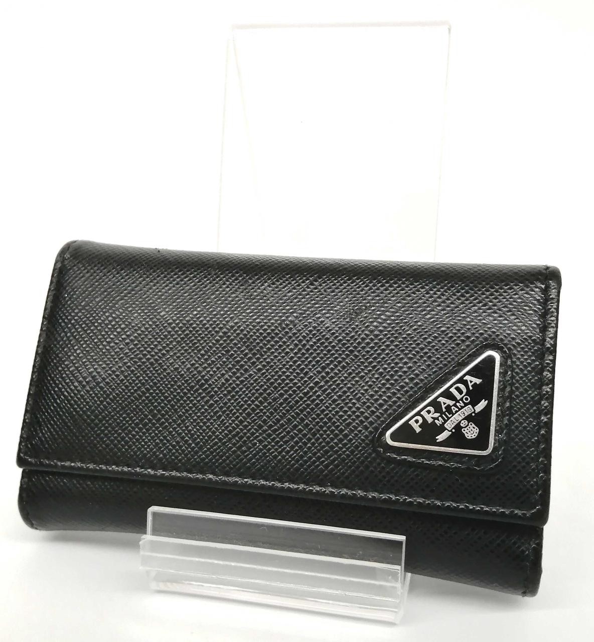 Key case Model number Black triangular plate PRADA - image 1