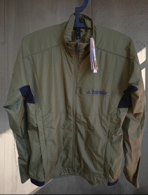 NEU Adidas Jacke Terrex Wind Lauf Sport S 36 khaki oliv grün* UVP 90 