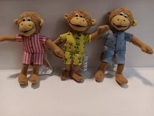 FIVE LITTLE MONKEYS STORYBOOK FINGER PUPPETS FULL BODIED 5" H EILEEN CHRISTELOW