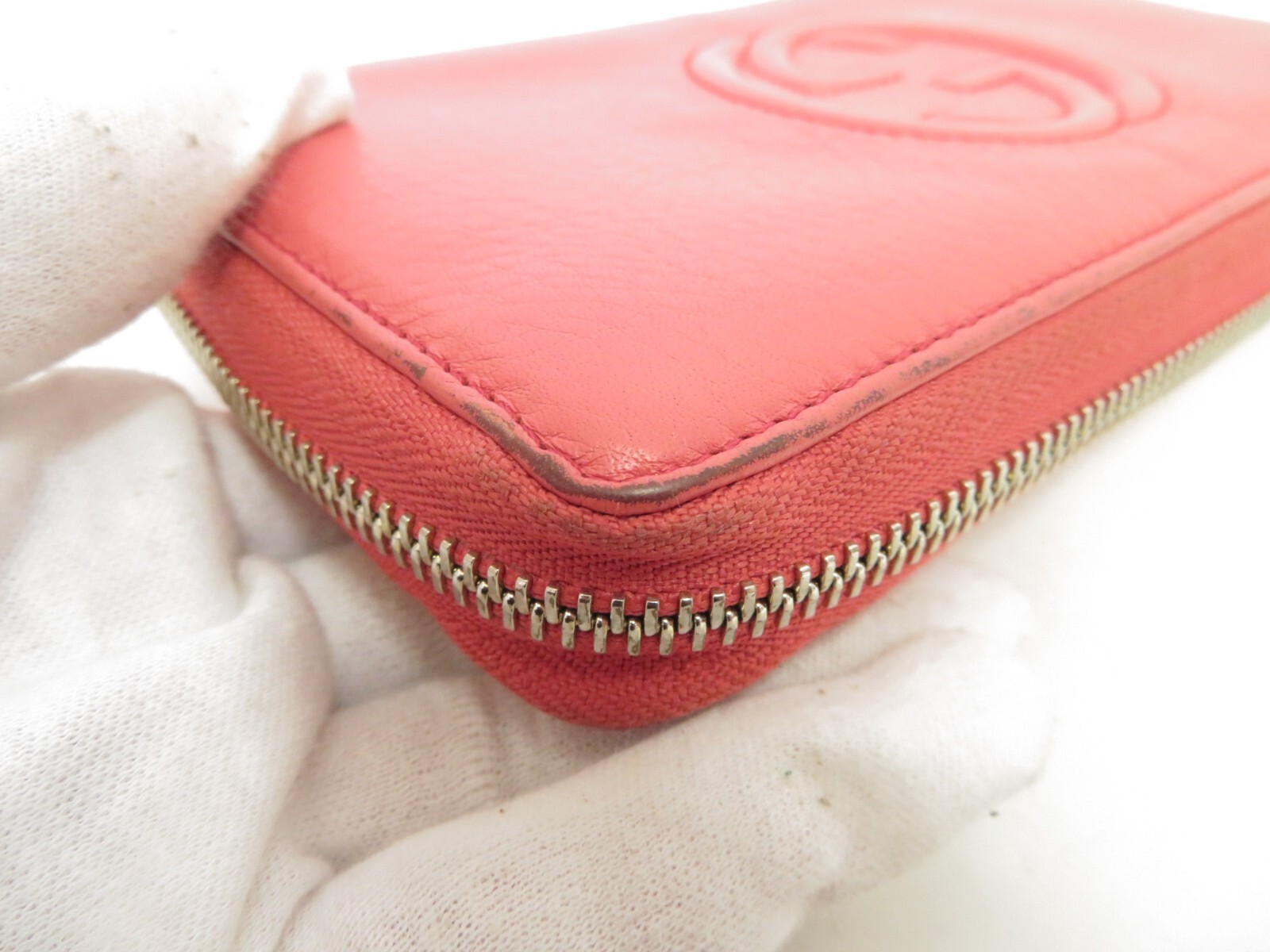 Authentic GUCCI GG Soho Interlocking Zip Around Z… - image 8