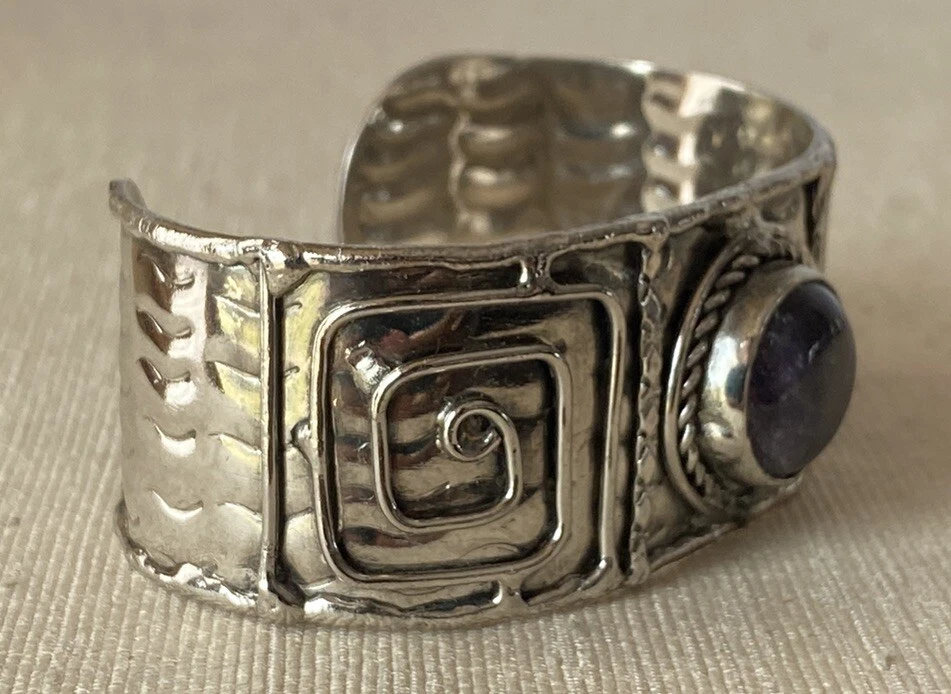 Brazalete Brazalete Modernista Brutalista Piedra Amatista Natural Plata Metal Estudio Arte Foto 3 de 4