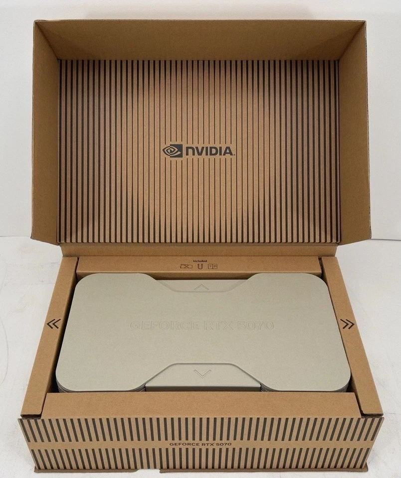 NVIDIA GeForce RTX 5070 Founders Edition FE Graphics Card 12GB GDDR7 - Image 2 of 4