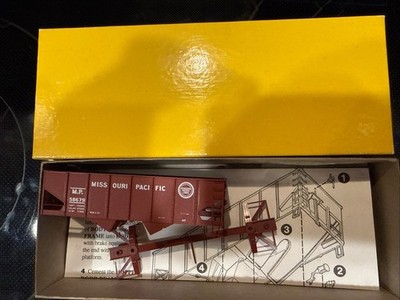 Accurail 2510 HO Missouri Pacific USRA 55-Ton Hopper #58679 Kit